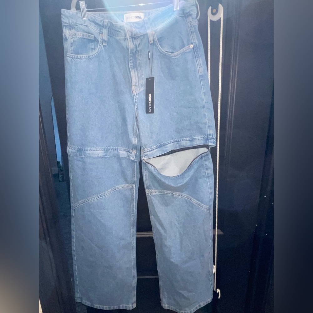 Fashion Nova Light Blue Baggy fit Jeans with removable pants size 9 BRAND NEW!